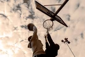 芒特传射建功当选最佳，曼联4比1大胜狼队