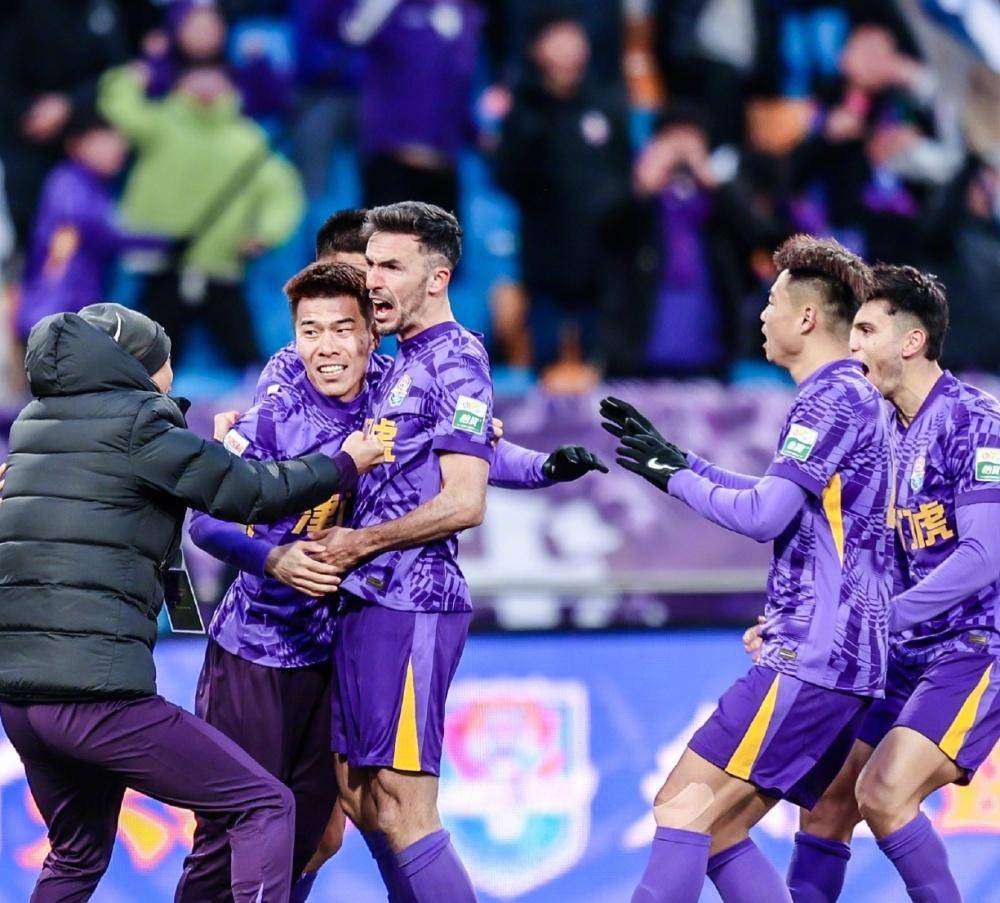 NBA西部：勇士升5，威少送礼湖人，森林狼北伐，太阳悬了.