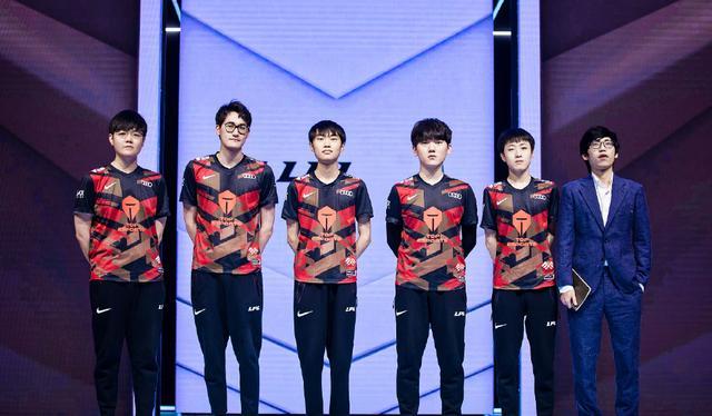 名记：个人进攻比个人防守更重要 杜兰特因此强于莱昂纳德