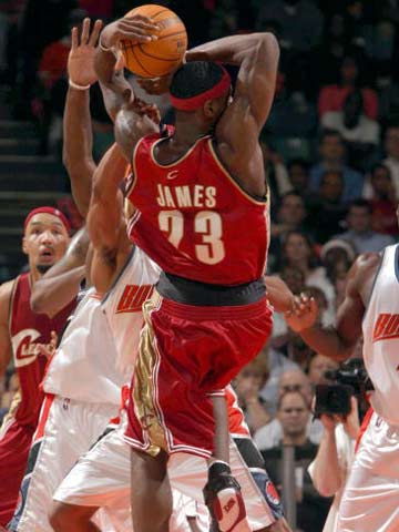 不仅包揽了 不仅包揽了