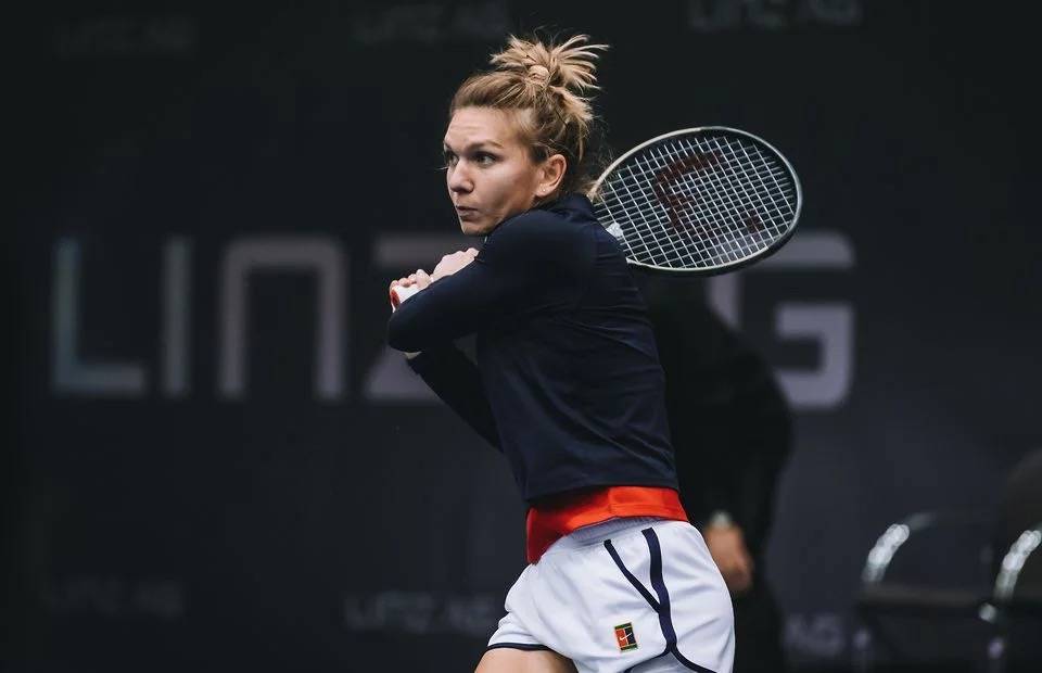 更在更衣室 更在更衣室